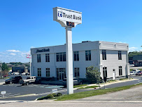 Seguros 1st Trust Bank